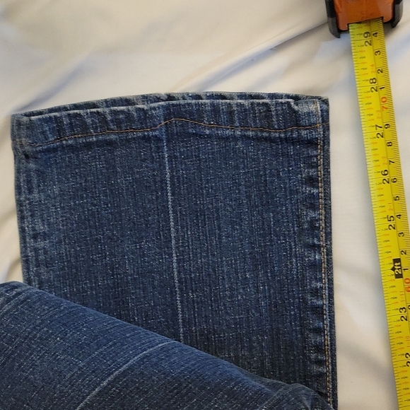 AG ADRIANO GOLDSHMIED 26 Regular Jeans - Picture 6 of 11